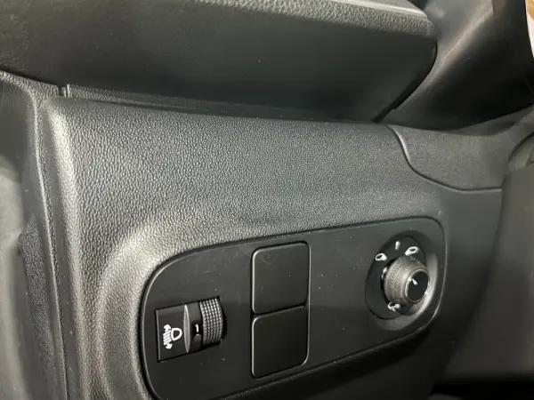 Citroen C3 1.2 PureTech C-Series 22