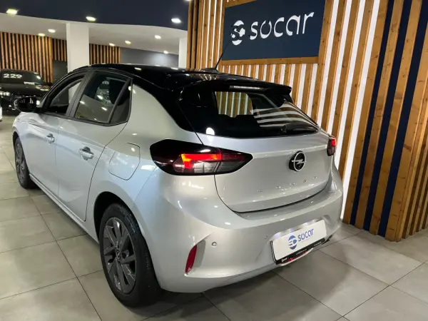 Opel Corsa 1.2 Elegance 6
