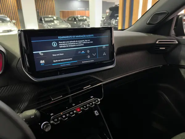 Peugeot 2008 1.2 PureTech Style 19