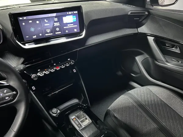Peugeot 2008 1.2 Hybrid Allure e-DCS6 23