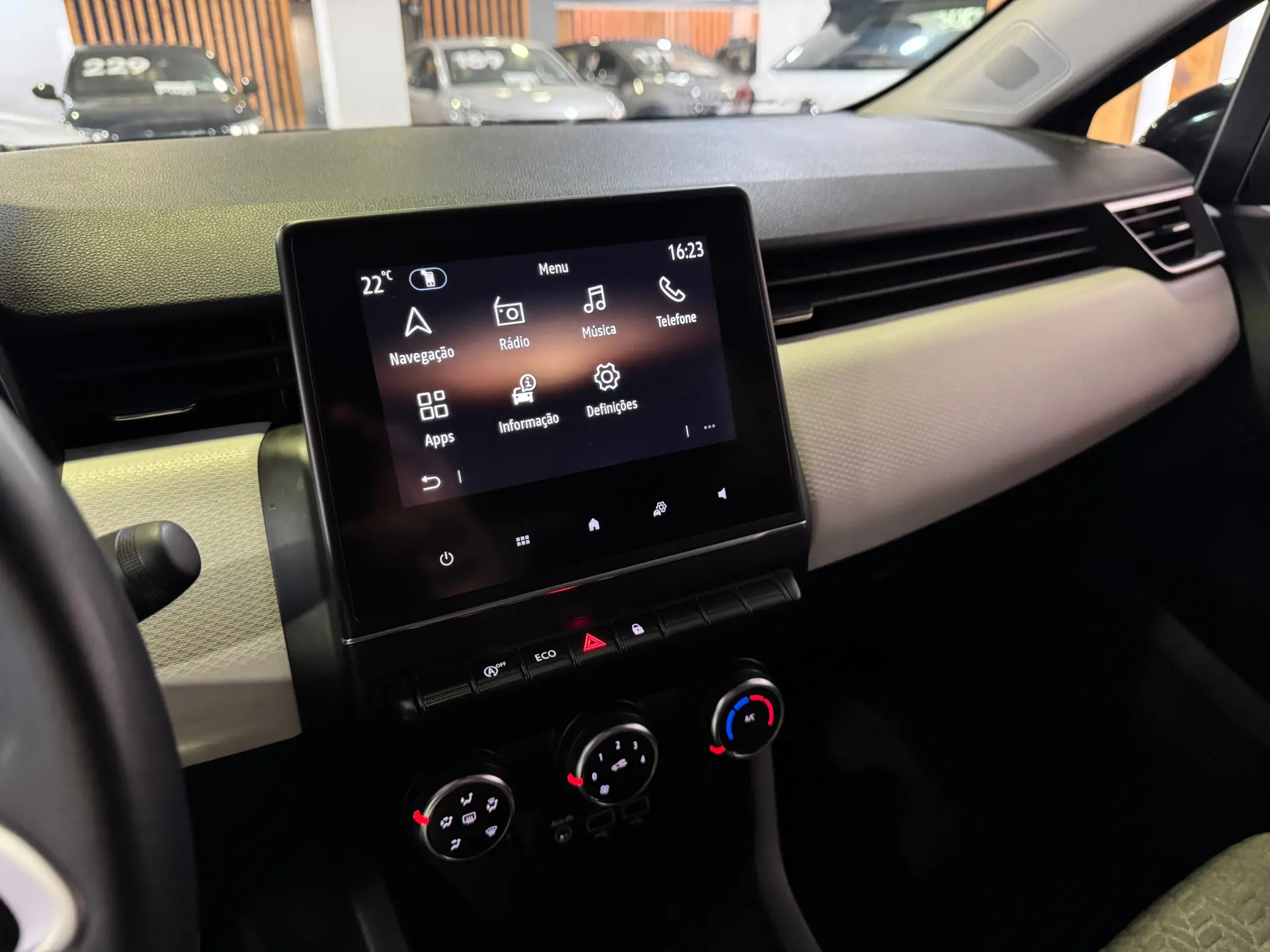 Renault Clio 1.0 TCe Evolution 18