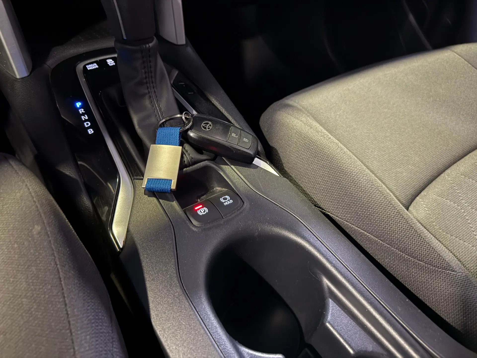 Toyota Corolla Cross exclusive 25