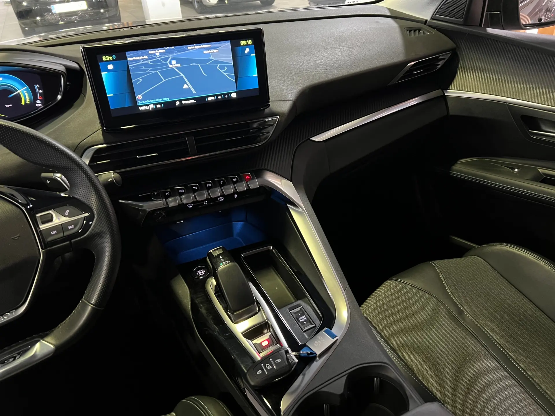 Peugeot 3008 1.6 Hybrid GT e-EAT8 22