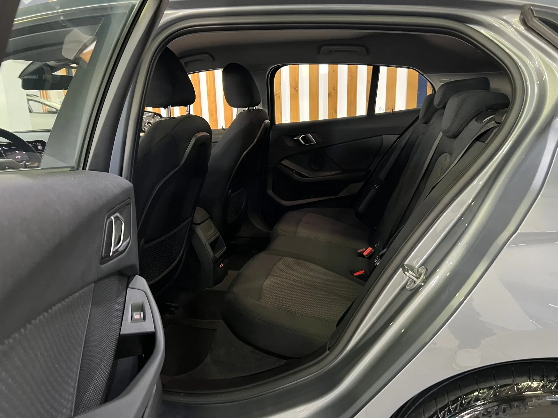 BMW 116 i Advantage 12