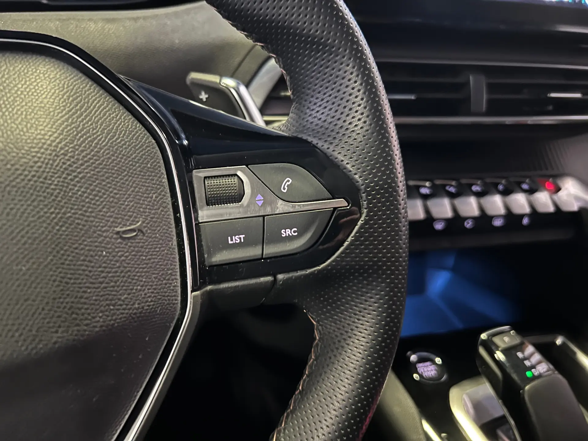 Peugeot 3008 1.6 Hybrid GT e-EAT8 18