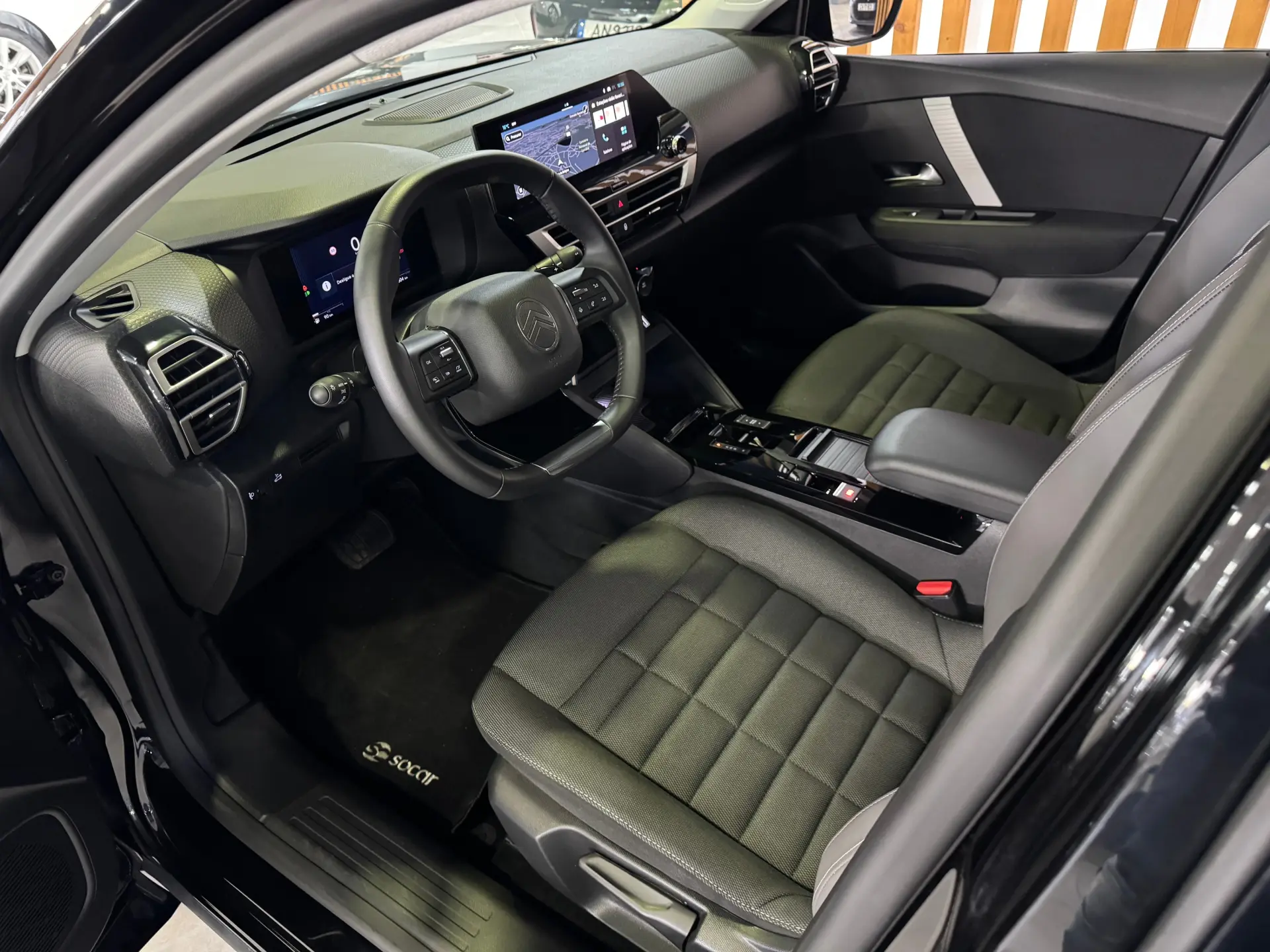 Citroen C4 X 1.2 Hybrid Plus e-DSC6 16