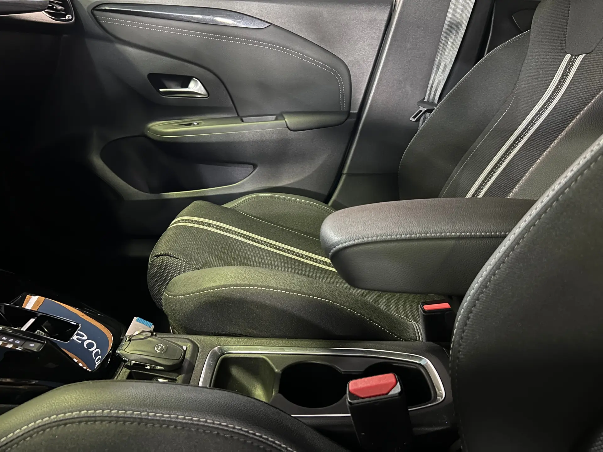 Opel Corsa-e e-GS 14
