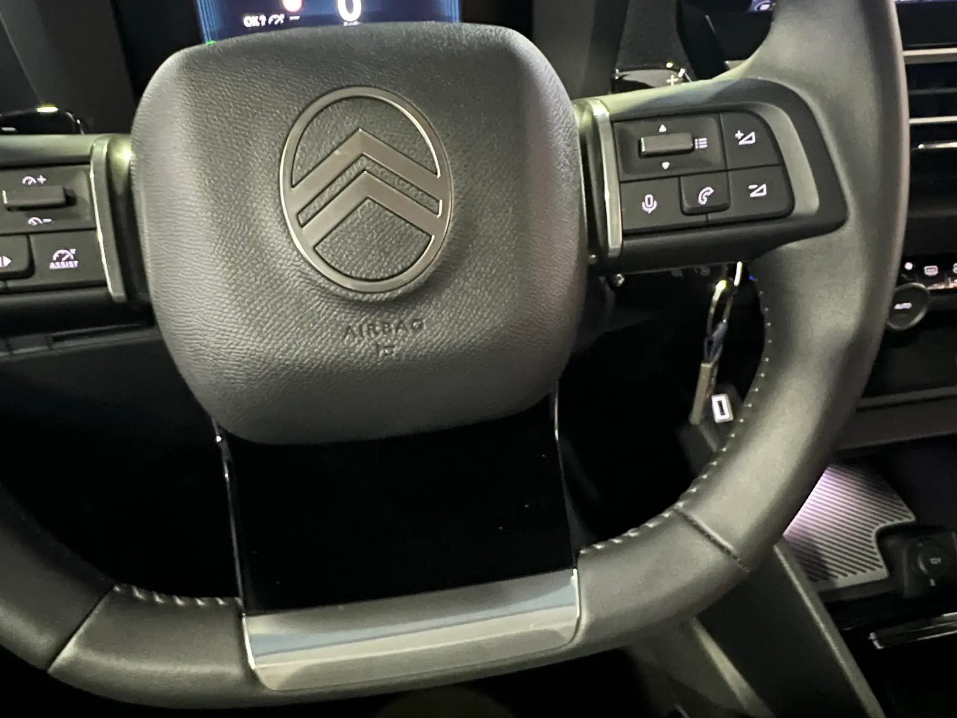 Citroën C4 1.2 Hybrid Plus e-DSC6 17