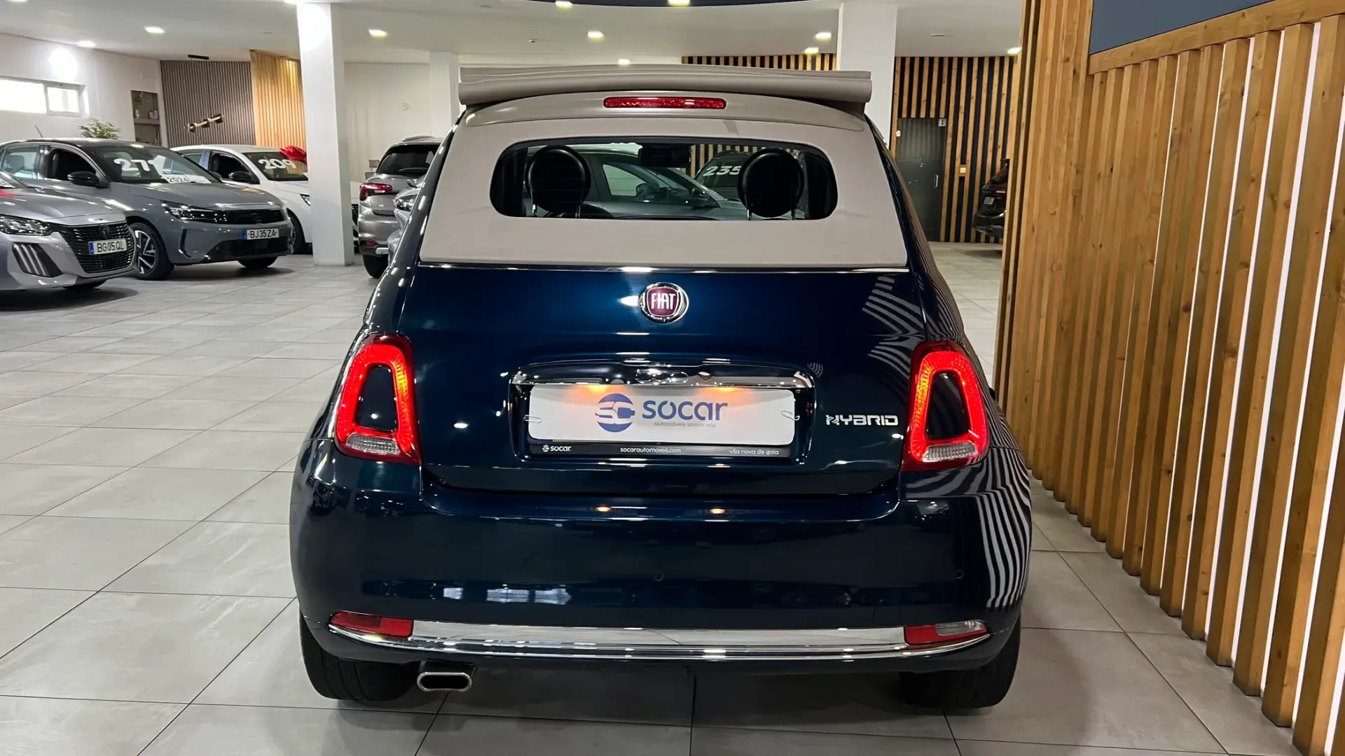 Fiat 500C 1.0 Hybrid Connect 9