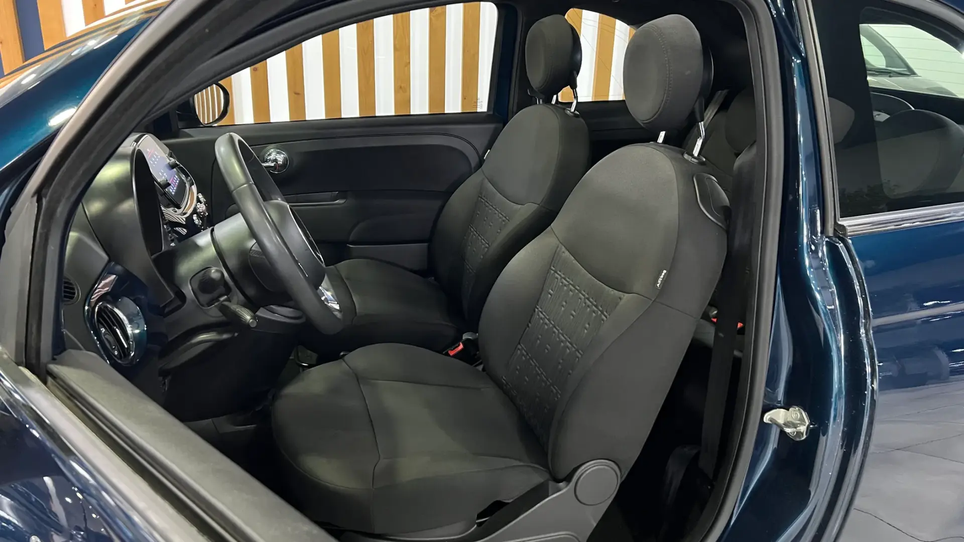 Fiat 500C 1.0 Hybrid Connect 11