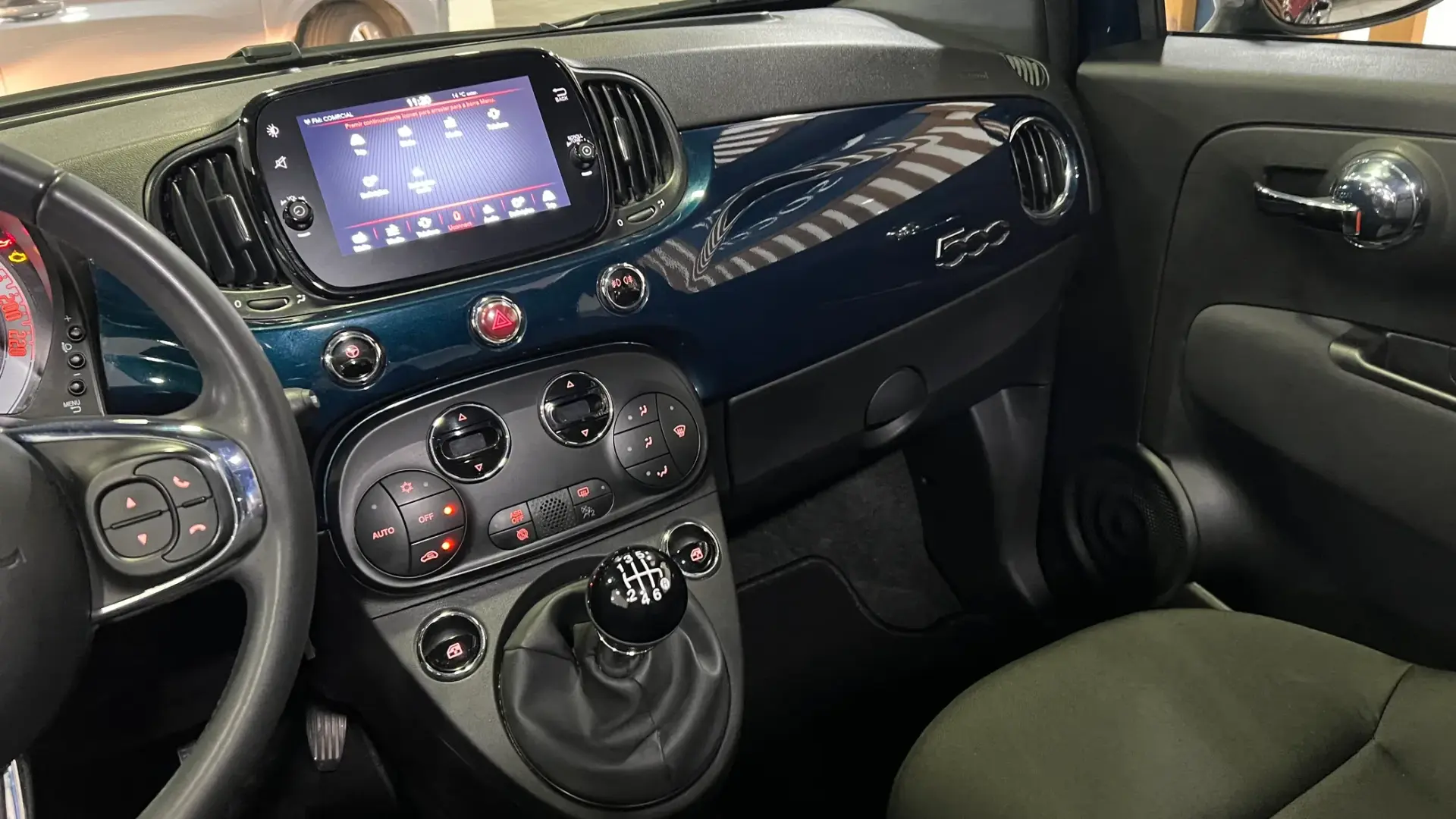 Fiat 500C 1.0 Hybrid Connect 17