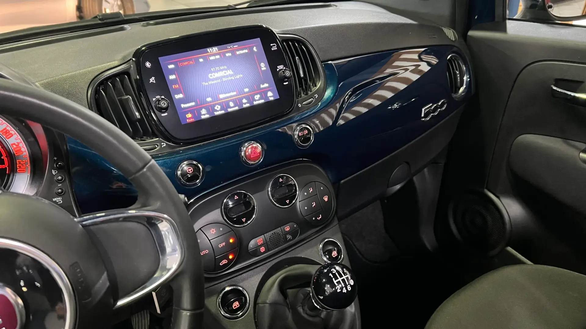 Fiat 500C 1.0 Hybrid Connect 18