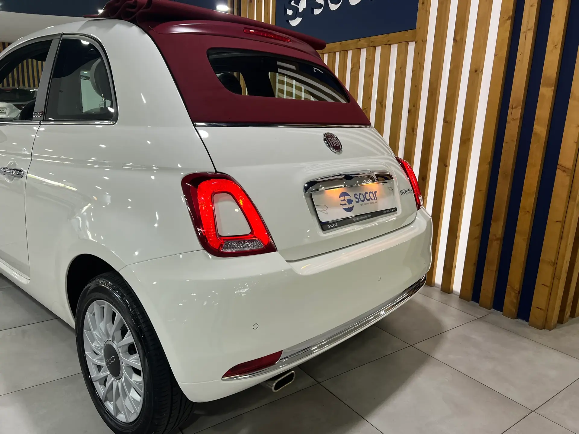 Fiat 500C 1.0 Hybrid Dolcevita 8