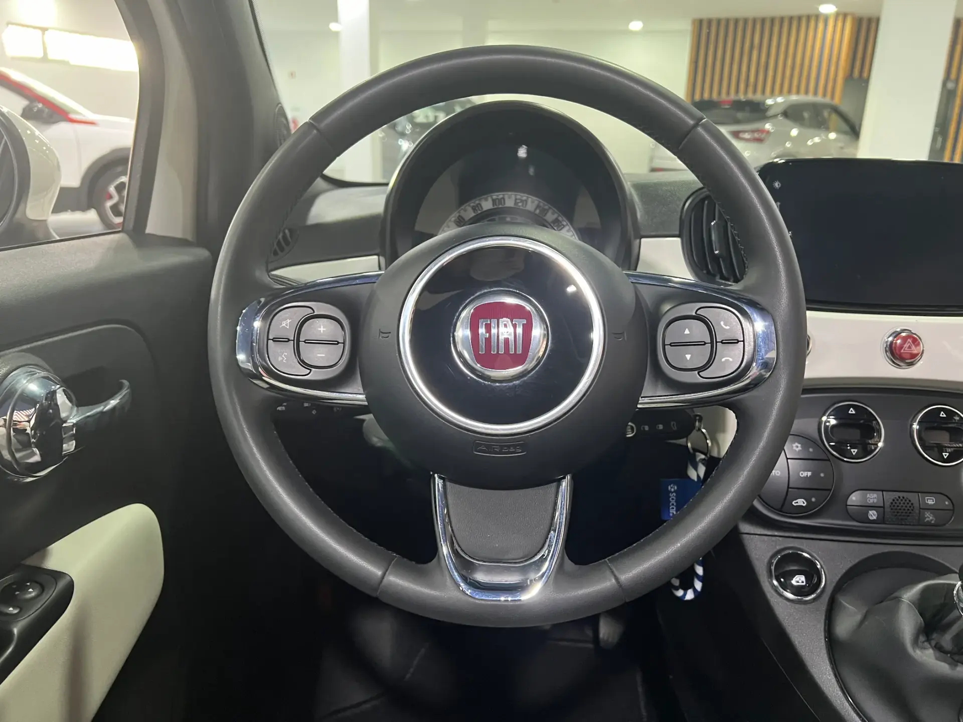 Fiat 500C 1.0 Hybrid Dolcevita 13