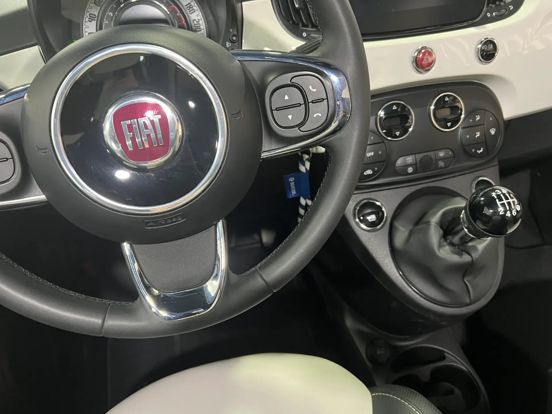 Fiat 500C 1.0 Hybrid Dolcevita 16