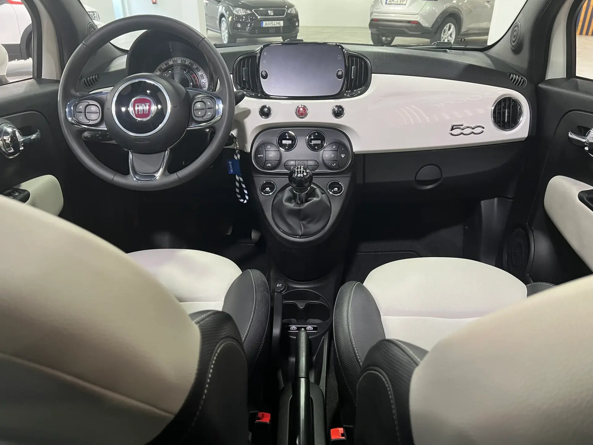 Fiat 500C 1.0 Hybrid Dolcevita 17