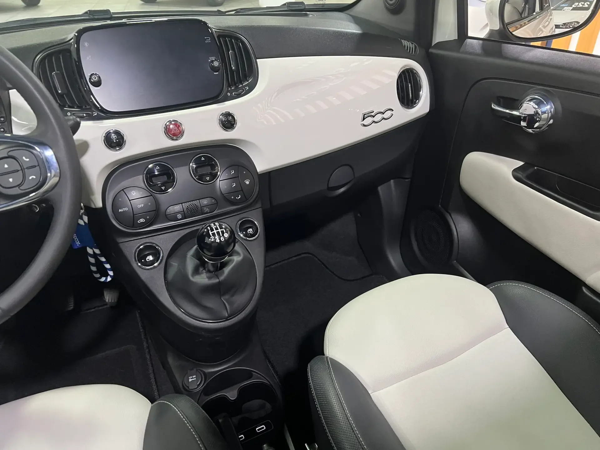 Fiat 500C 1.0 Hybrid Dolcevita 18