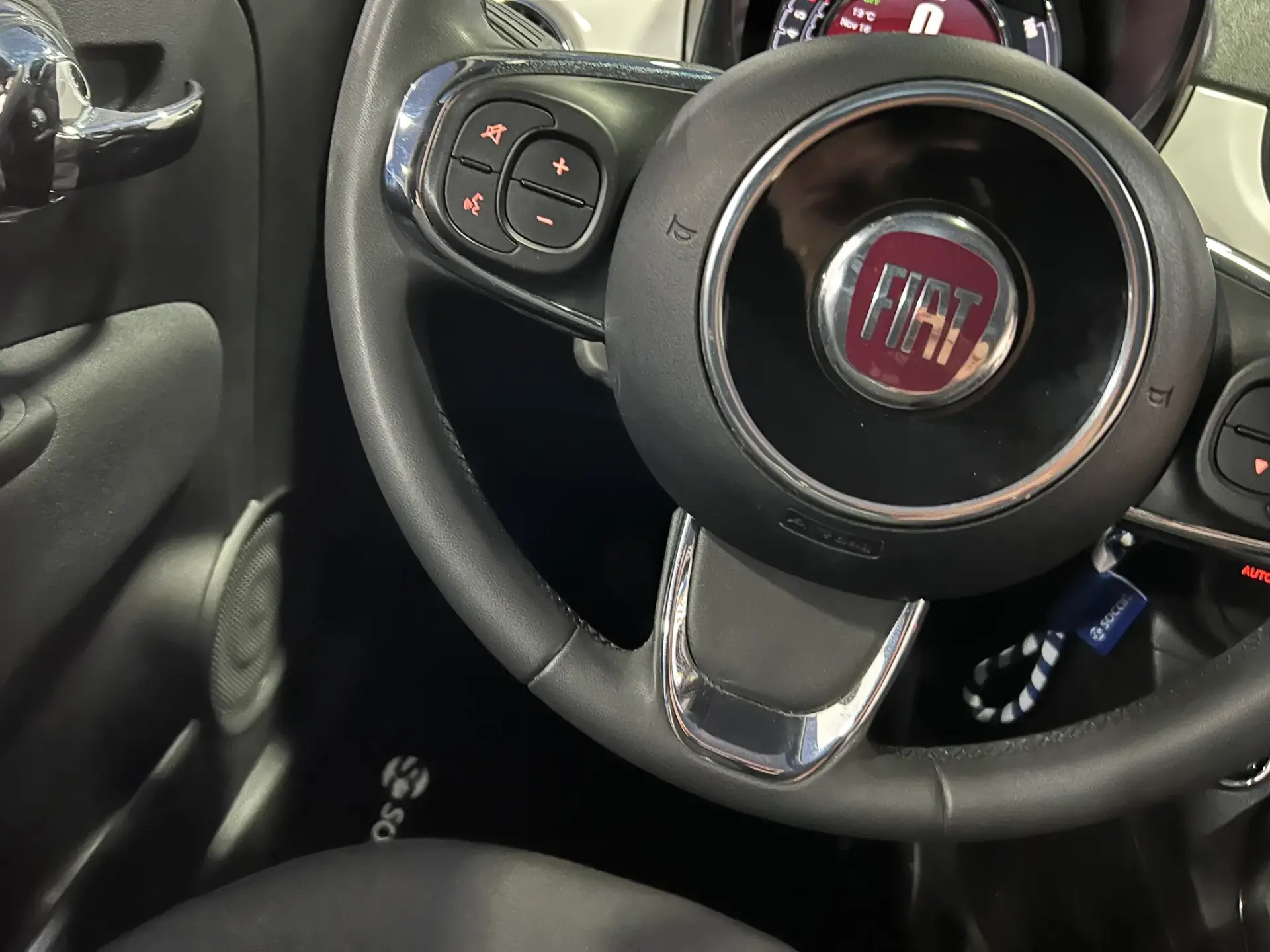 Fiat 500C 1.0 Hybrid Dolcevita 10