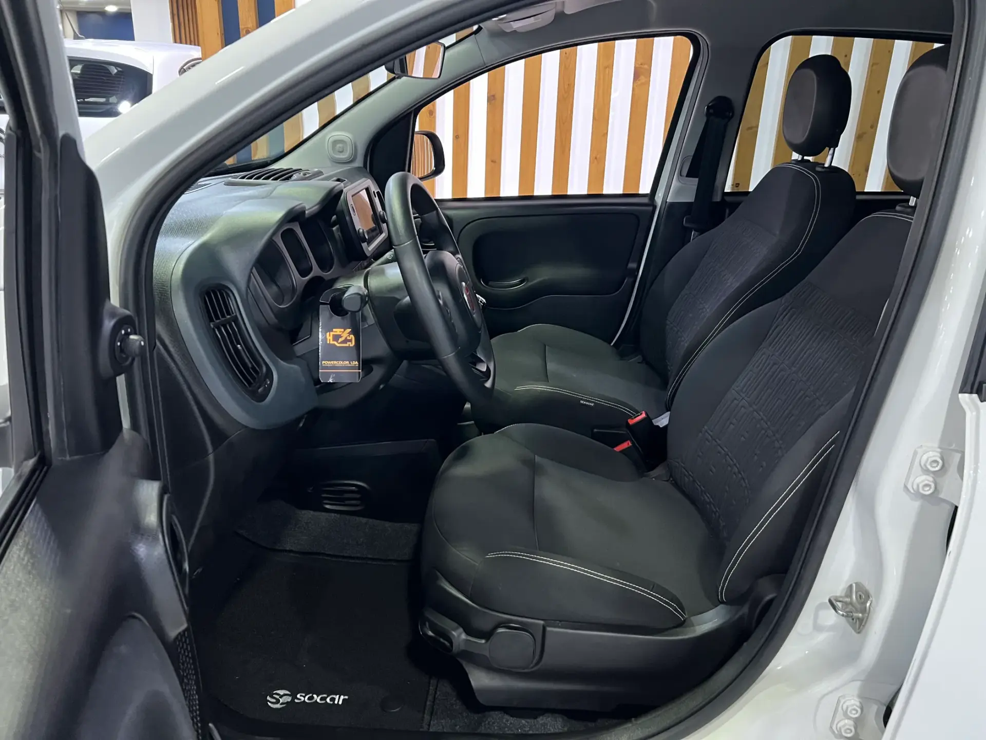 Fiat Panda 1.0 Hybrid City Cross 8