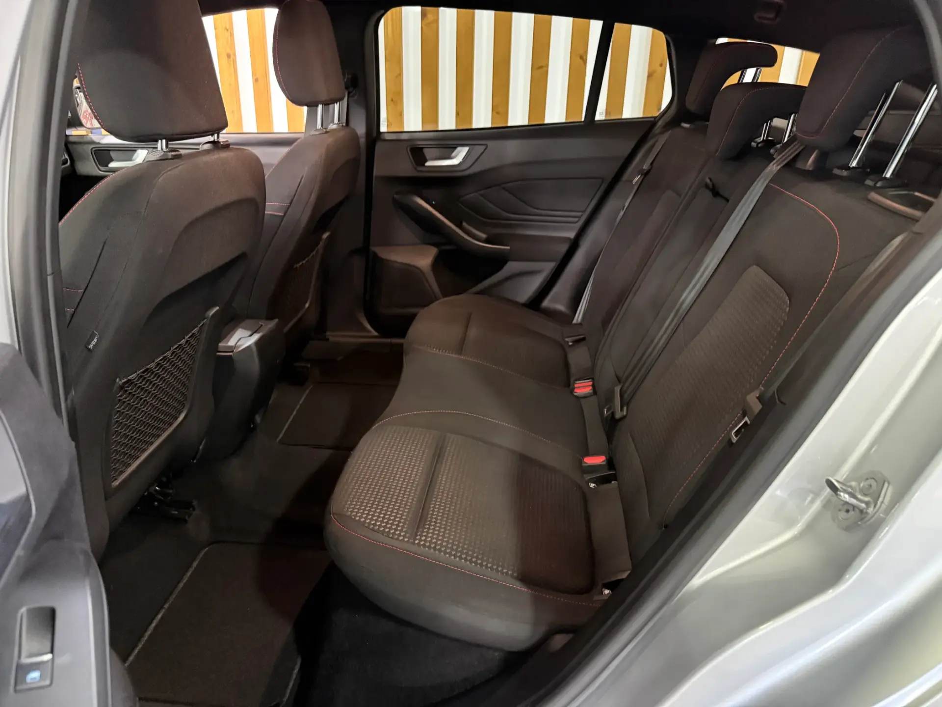 Ford Focus SW 1.0 EcoBoost MHEV ST-Line 13