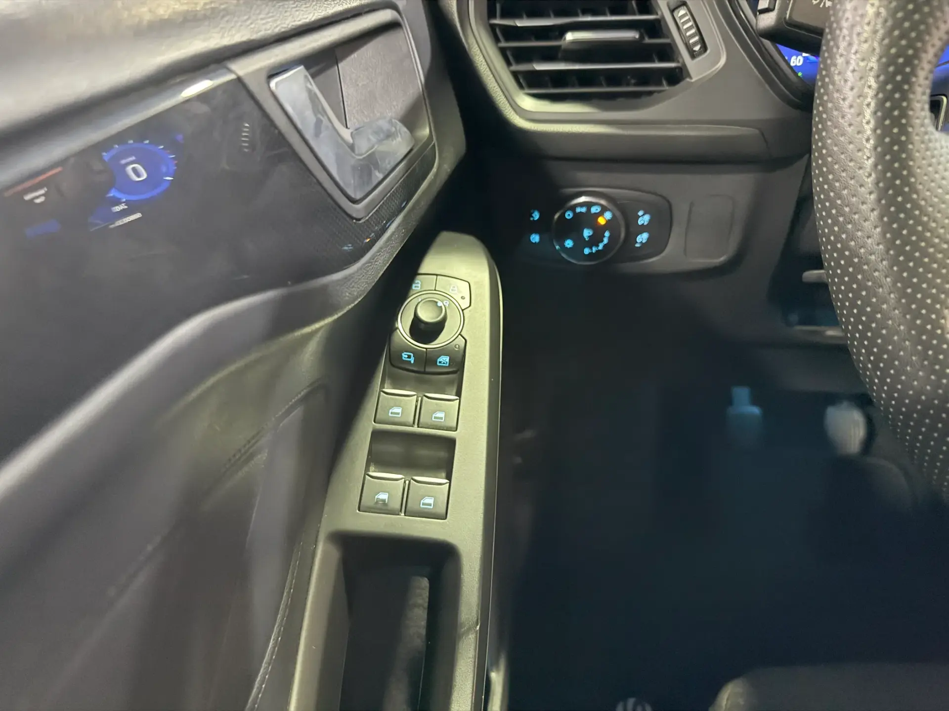 Ford Focus SW 1.0 EcoBoost MHEV ST-Line 16