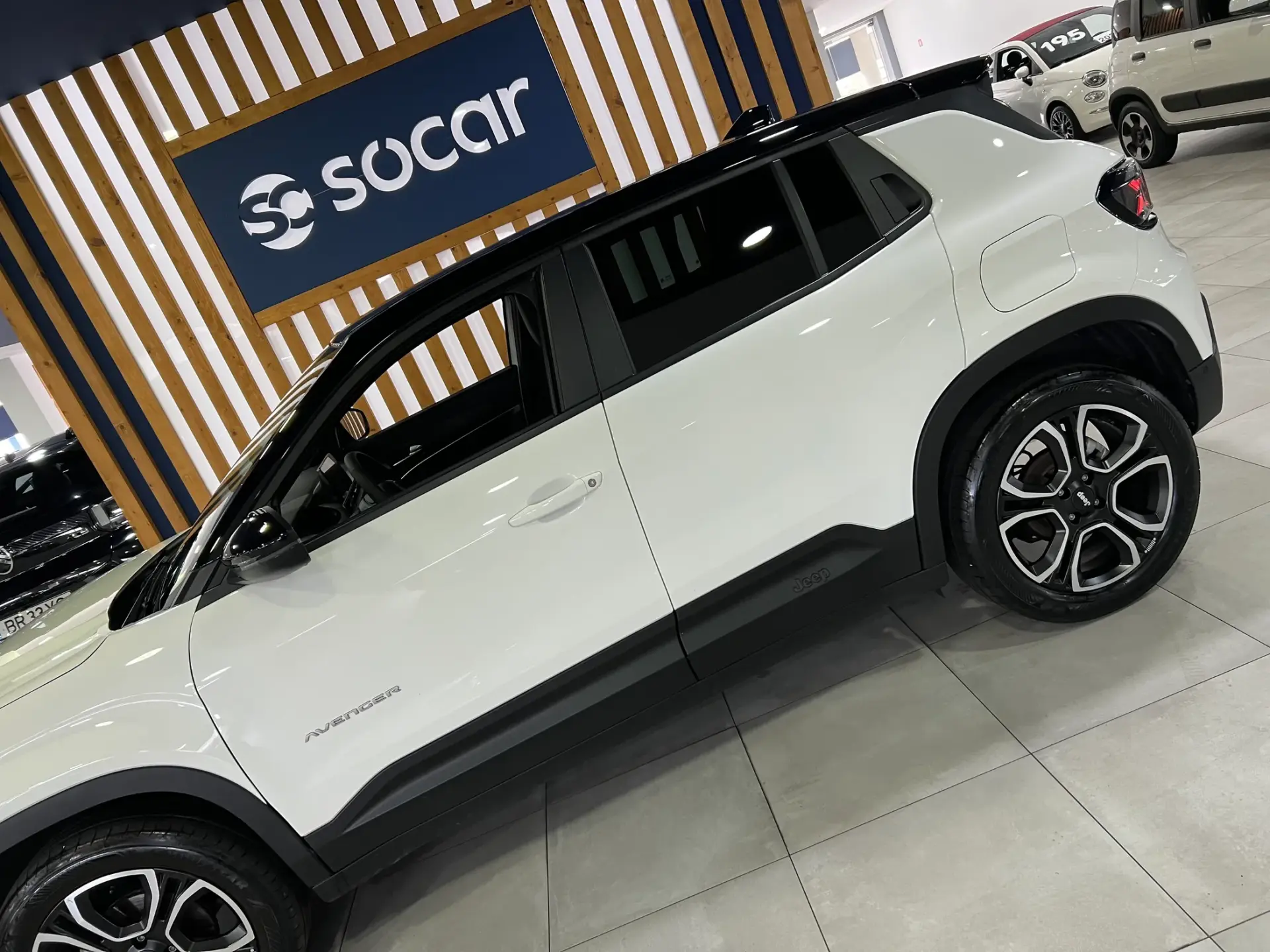 Jeep Avenger 1.2 GSE T3 Summit 5