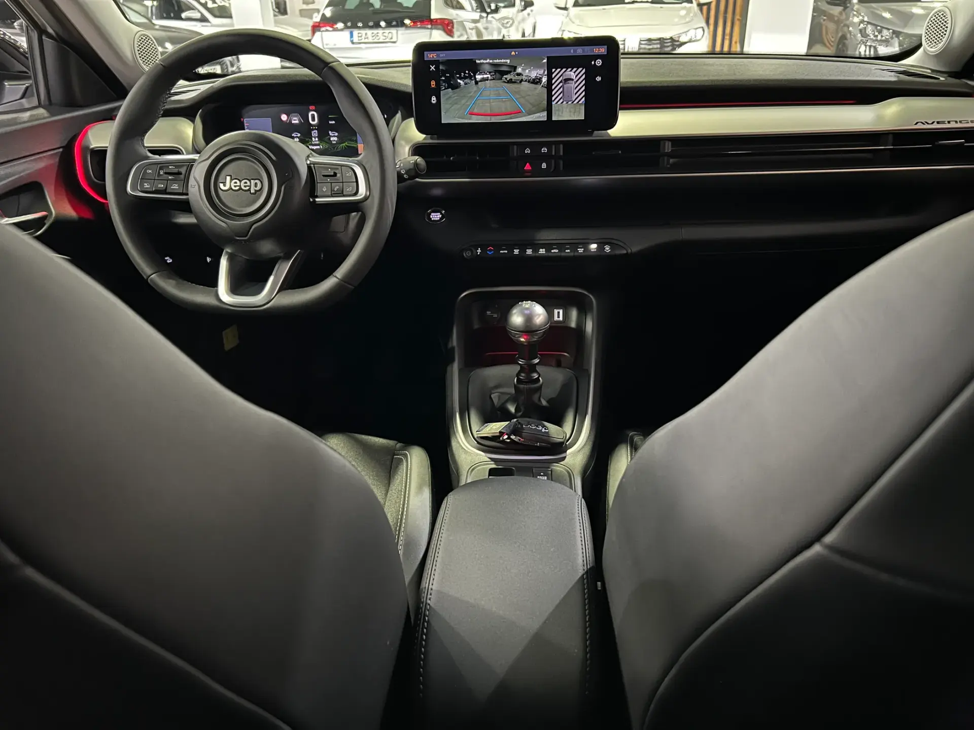 Jeep Avenger 1.2 GSE T3 Summit 17