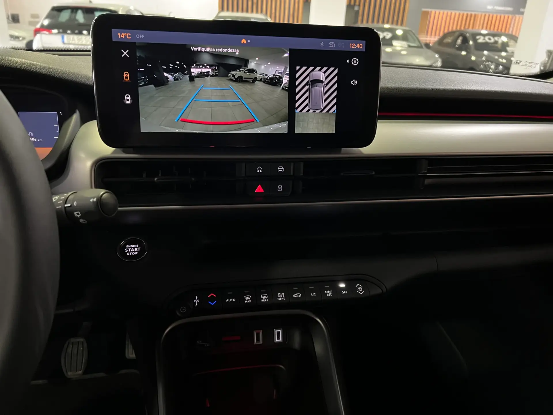 Jeep Avenger 1.2 GSE T3 Summit 27