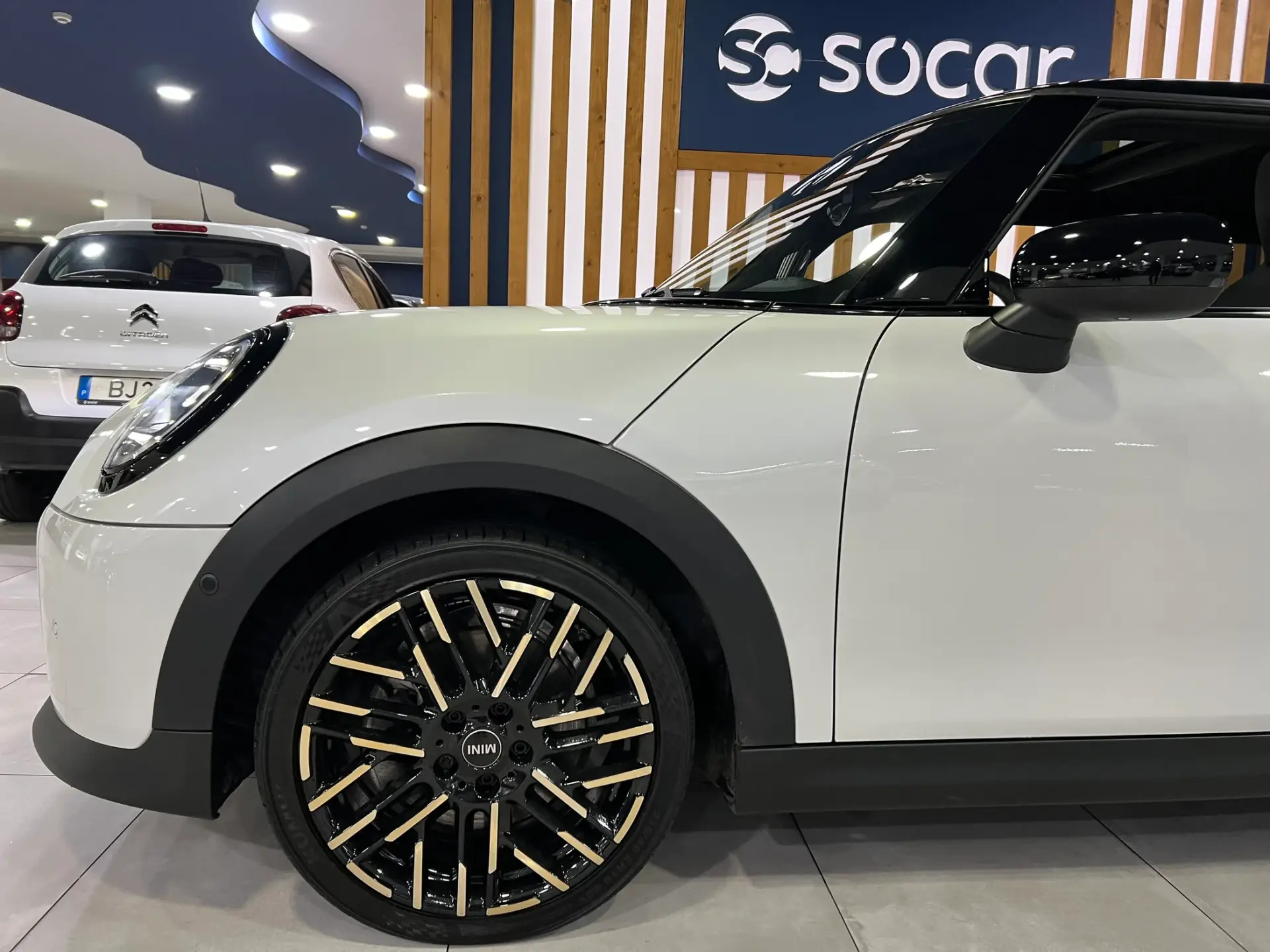 MINI 3 Portas Cooper C Favoured S 7