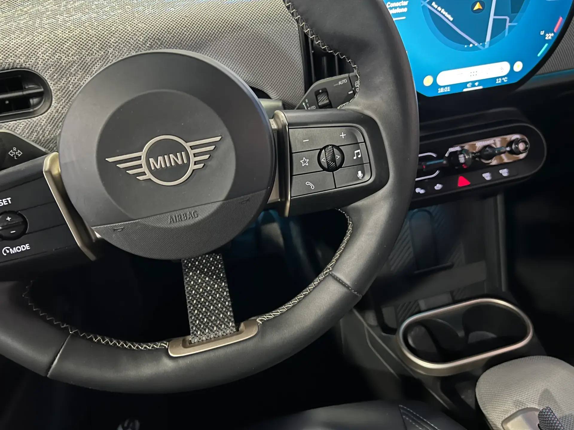 MINI 3 Portas Cooper C Favoured S 21