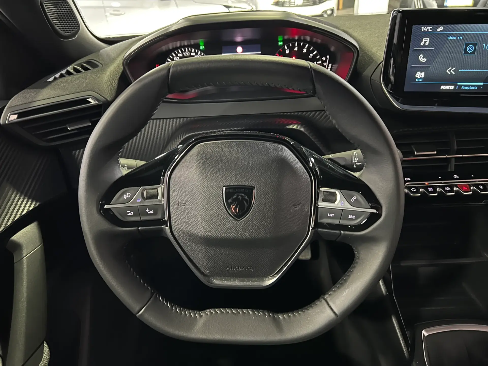 Peugeot 2008 1.2 PureTech Style 15