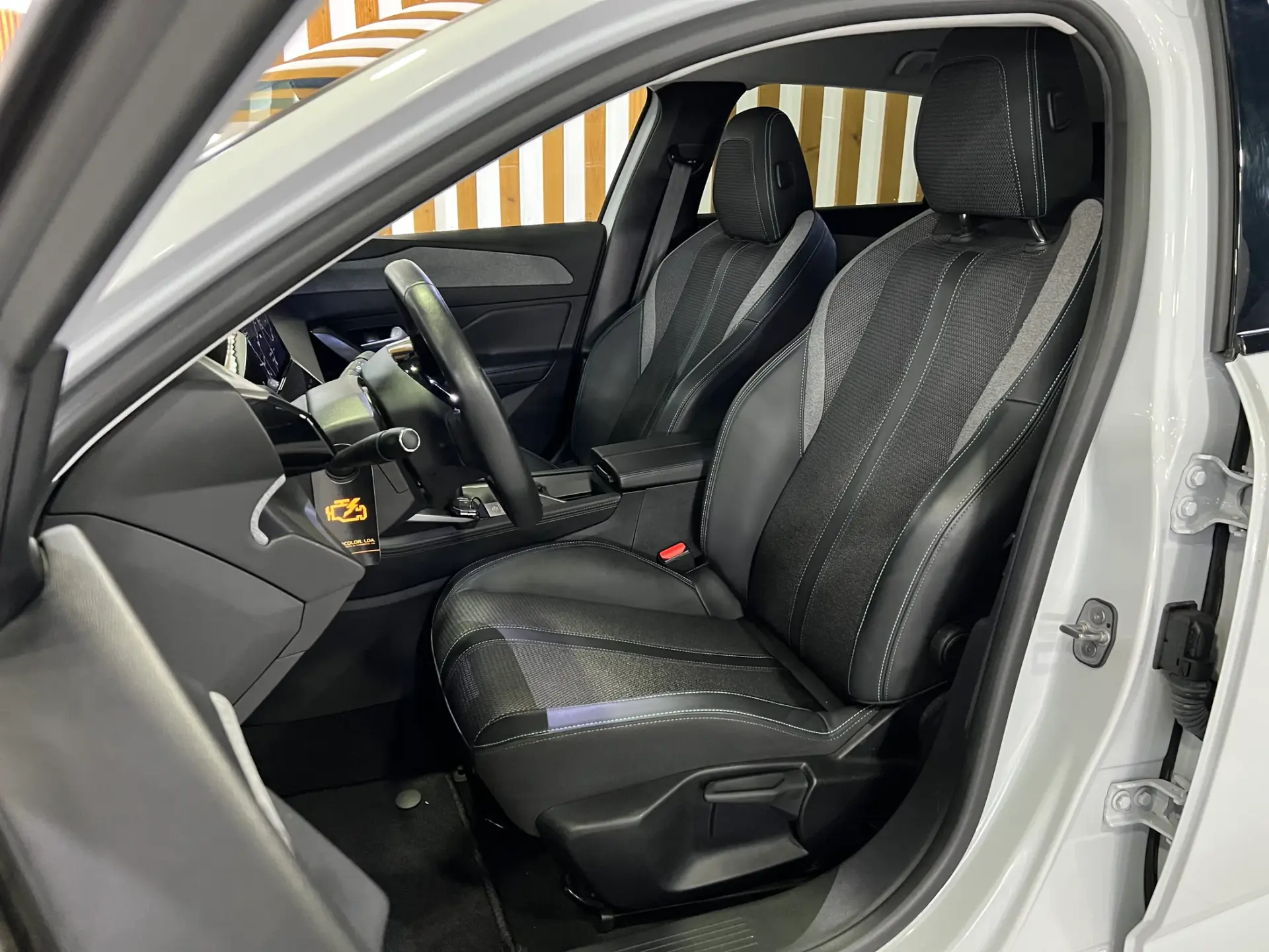 Peugeot 308 1.2 PureTech Allure Pack 11