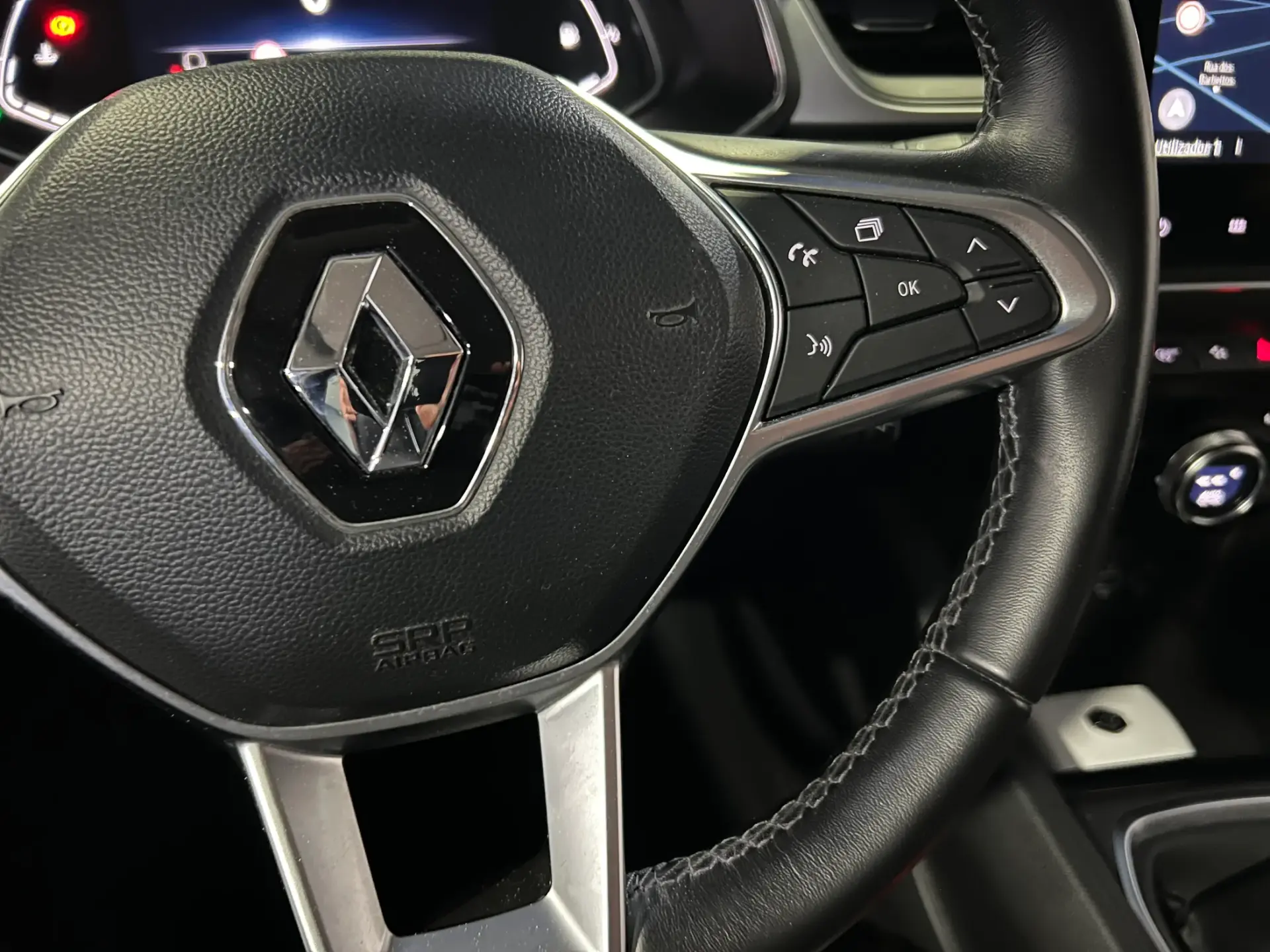 Renault Captur 1.0 TCe Techno 18