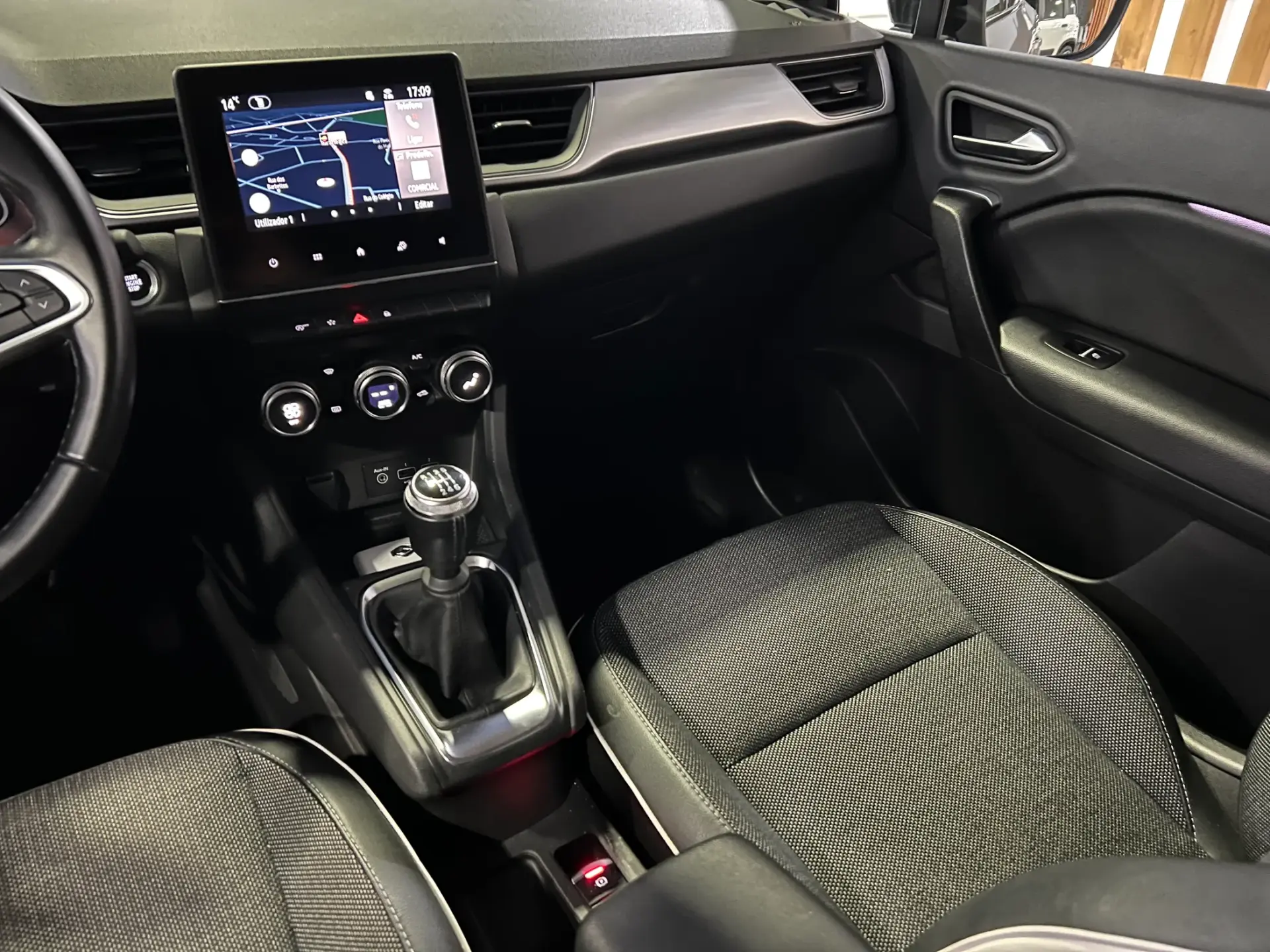 Renault Captur 1.0 TCe Techno 21