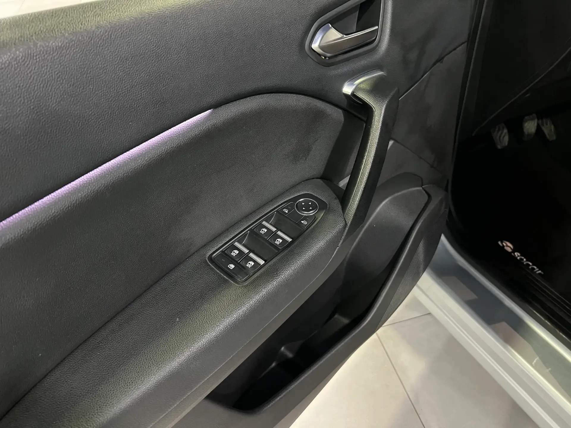 Renault Captur 1.0 TCe Techno 28