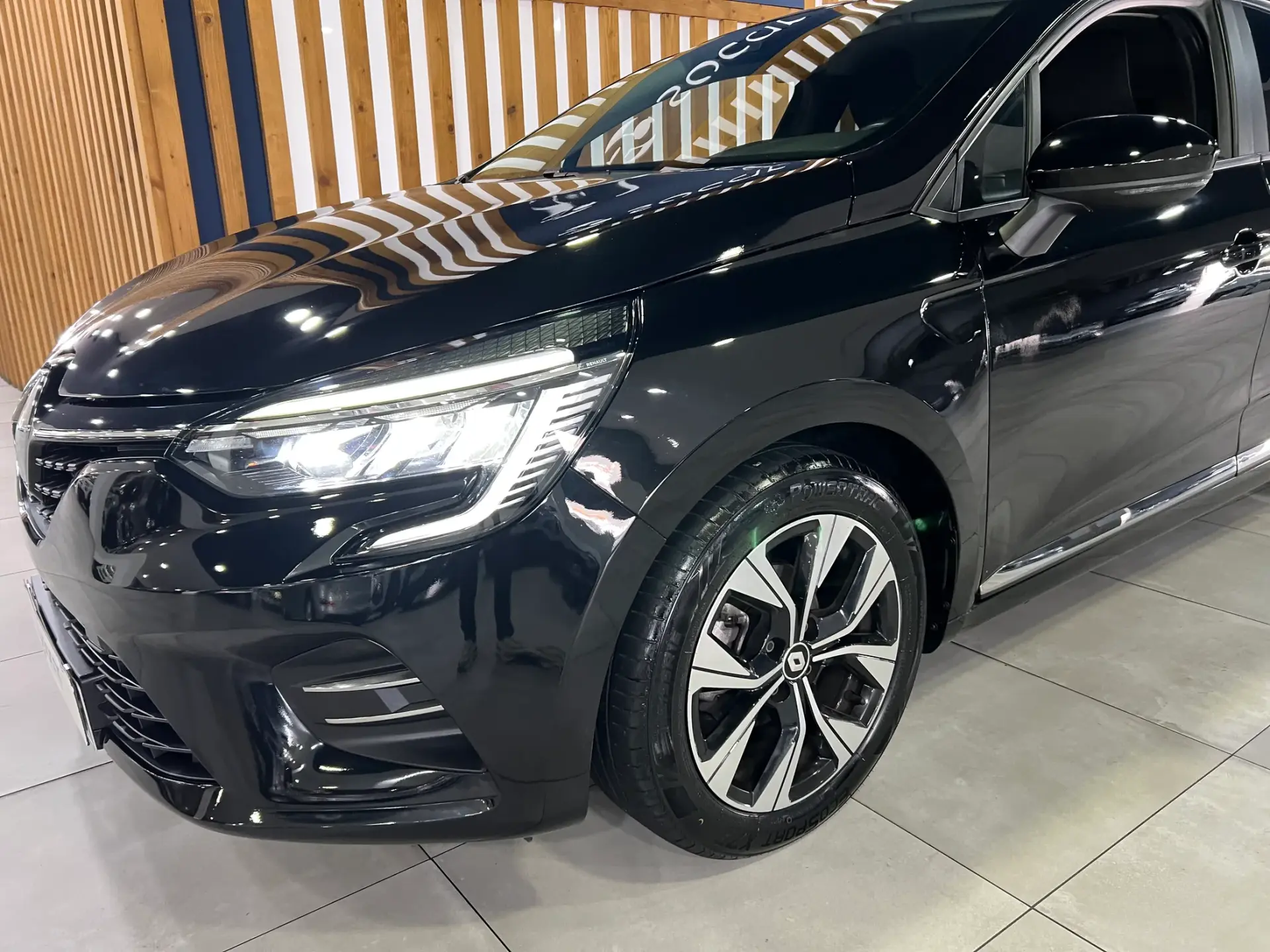 Renault Clio 1.0 TCe Limited 3