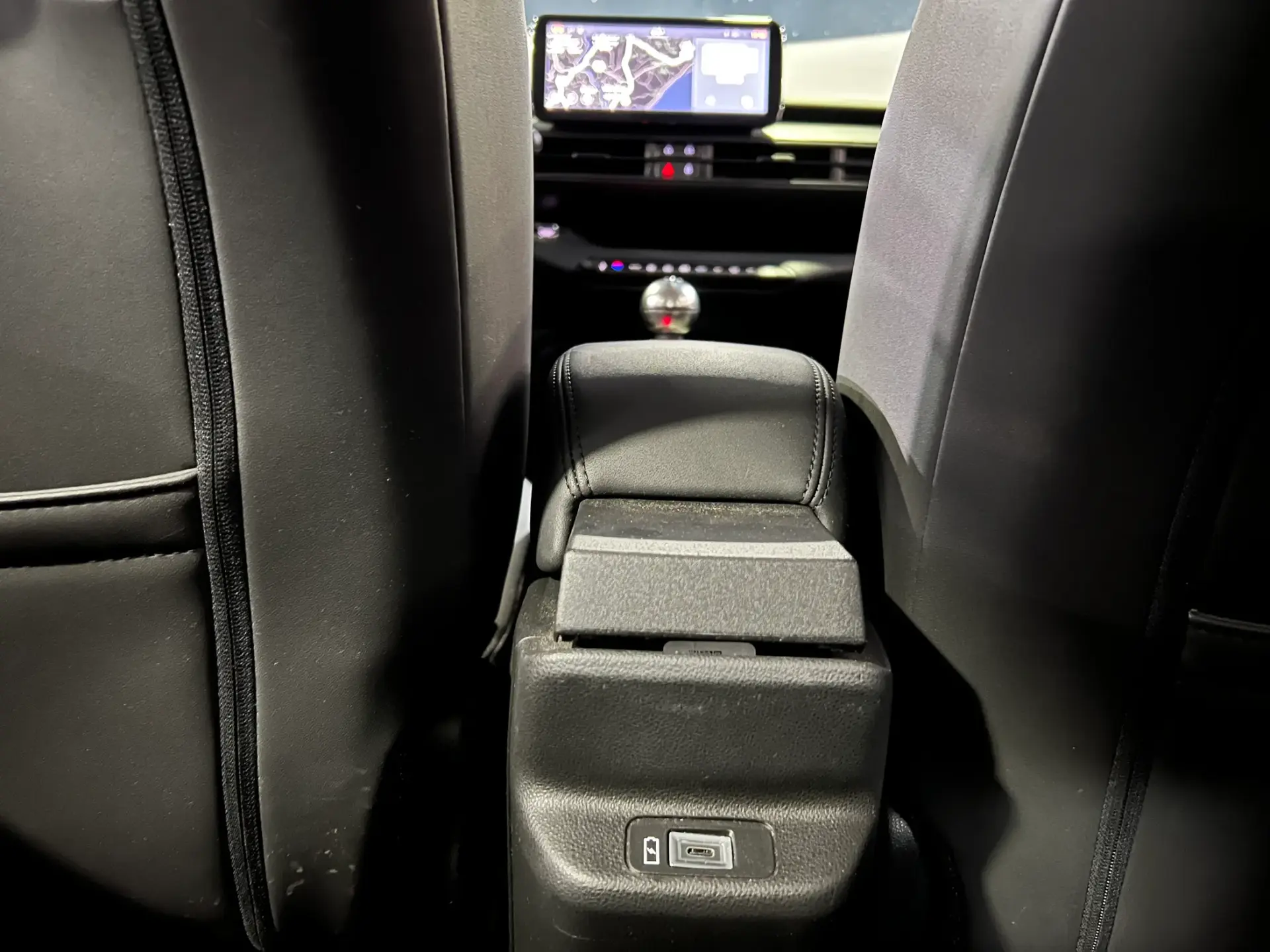 Jeep Avenger 1.2 GSE T3 Altitude 21