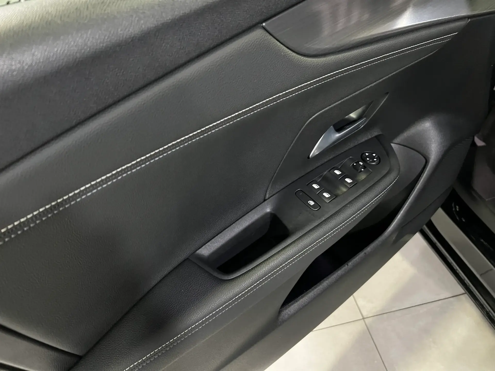 Opel Mokka 1.2 T GS 27