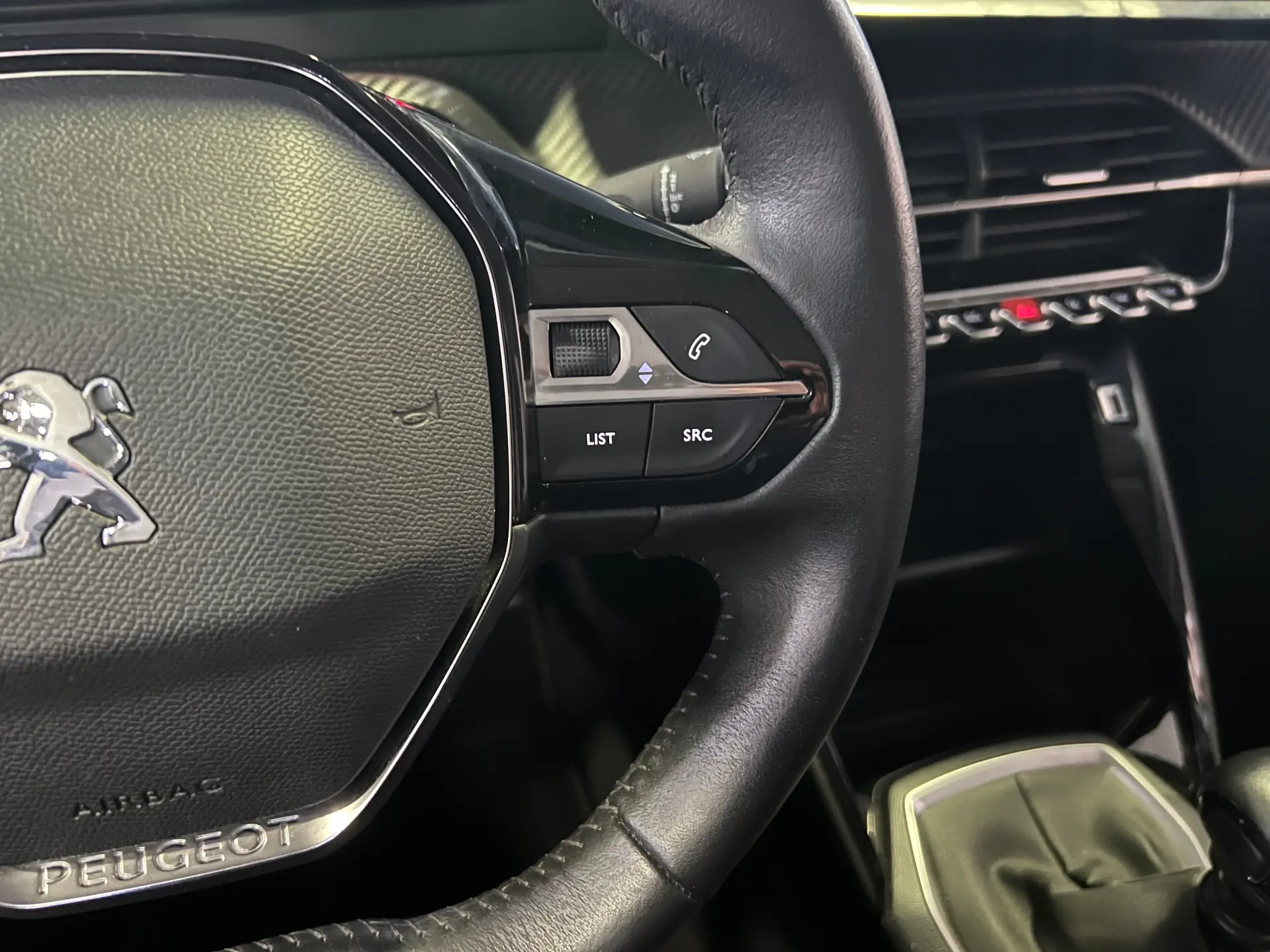 Peugeot 208 1.2 PureTech Active Pack 18