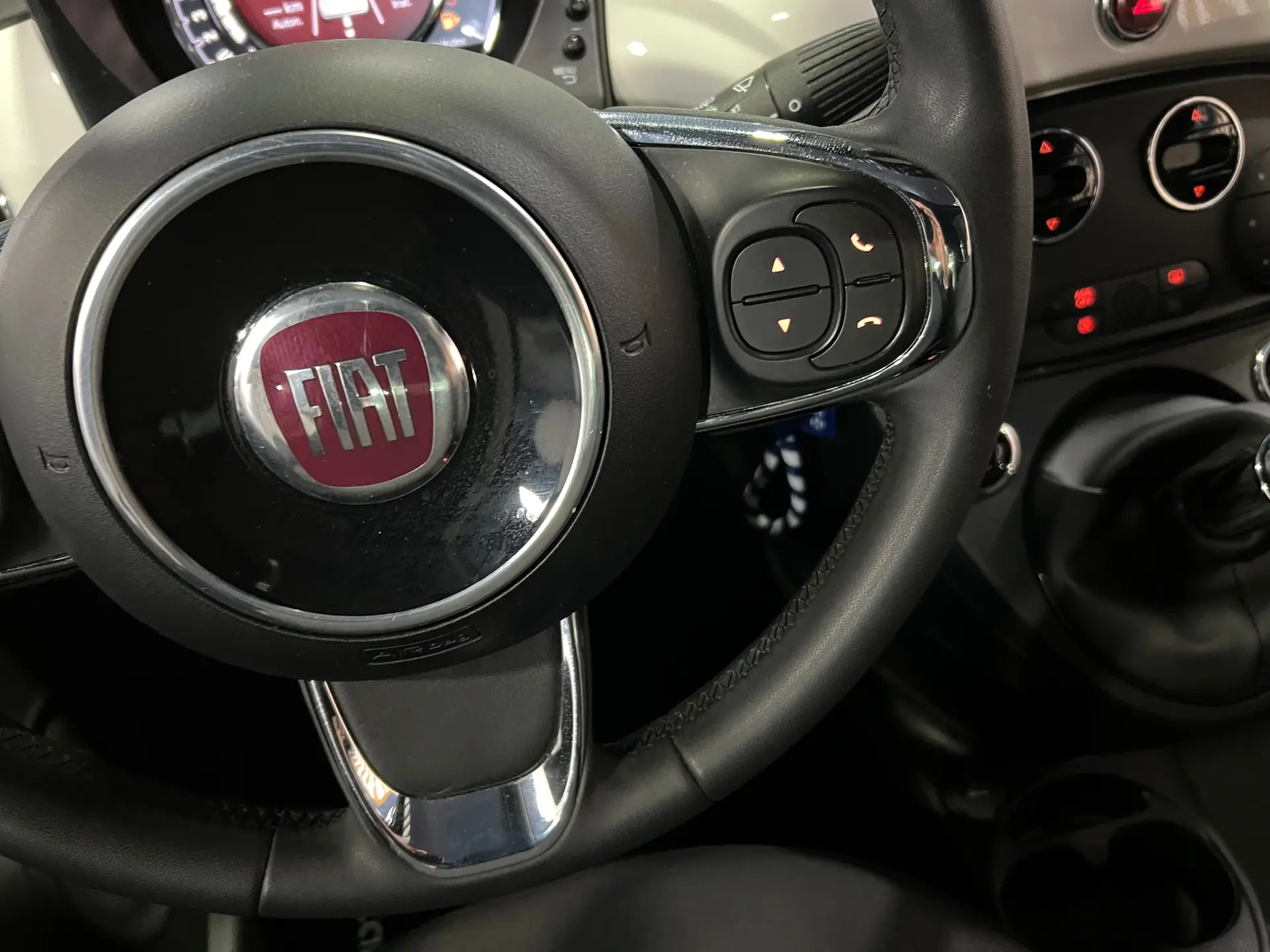 Fiat 500 1.0 Hybrid Dolcevita 15