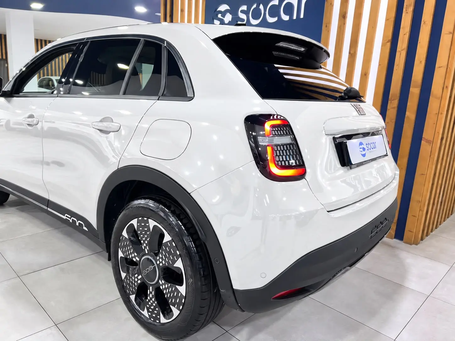 Fiat 600 1.2 Hybrid La Prima 6