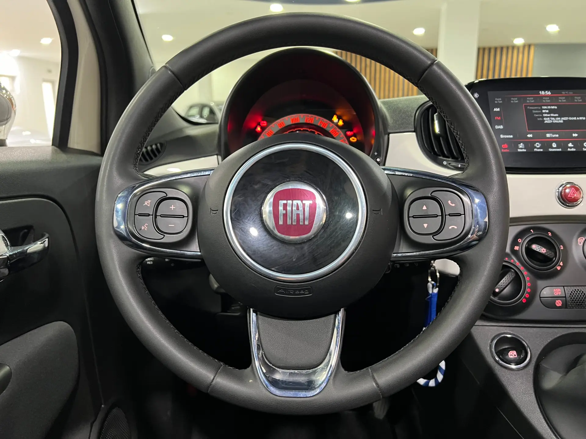 Fiat 500C 1.0 Hybrid 13