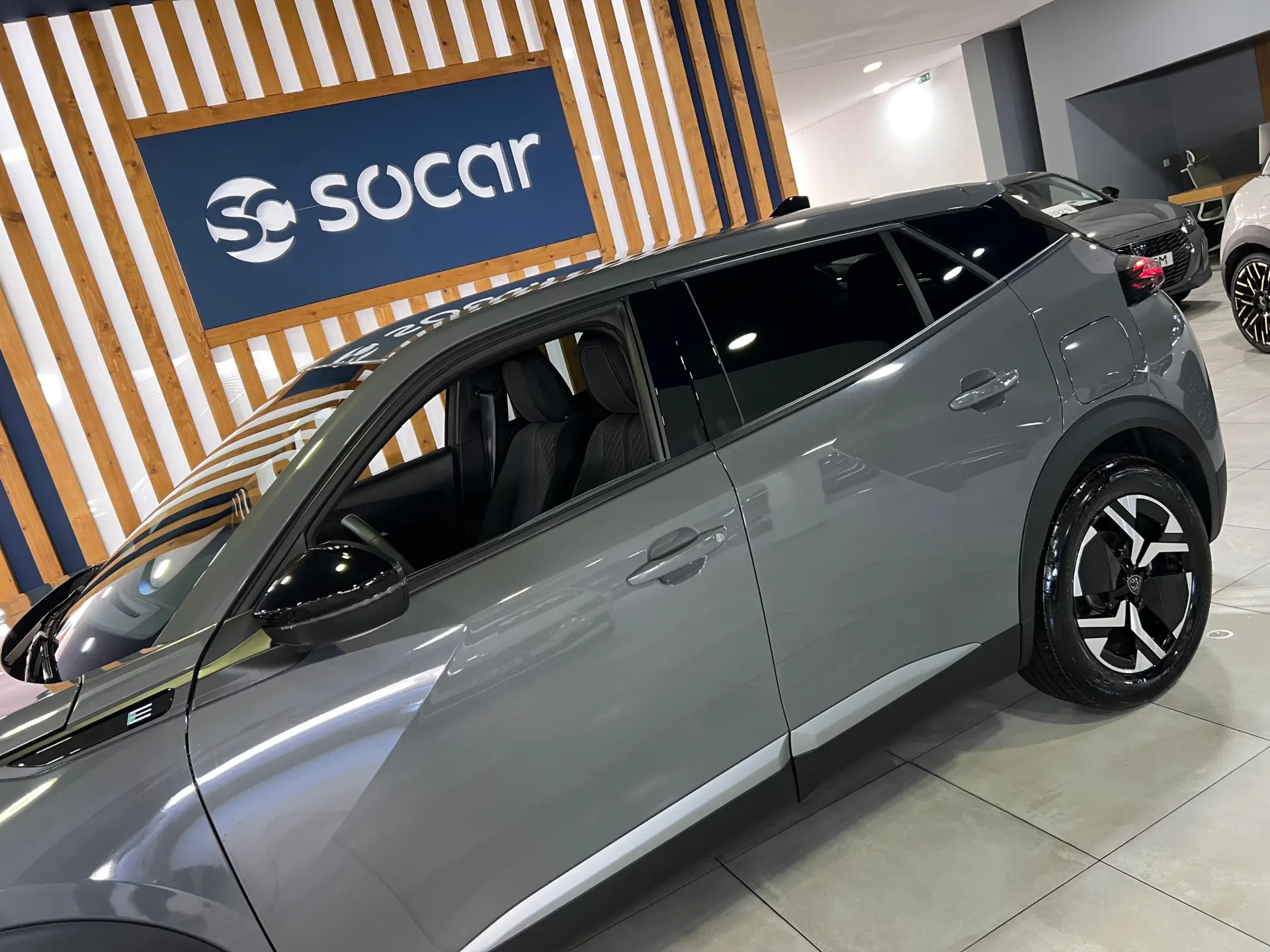 Peugeot e-2008 54 kWh Allure 5