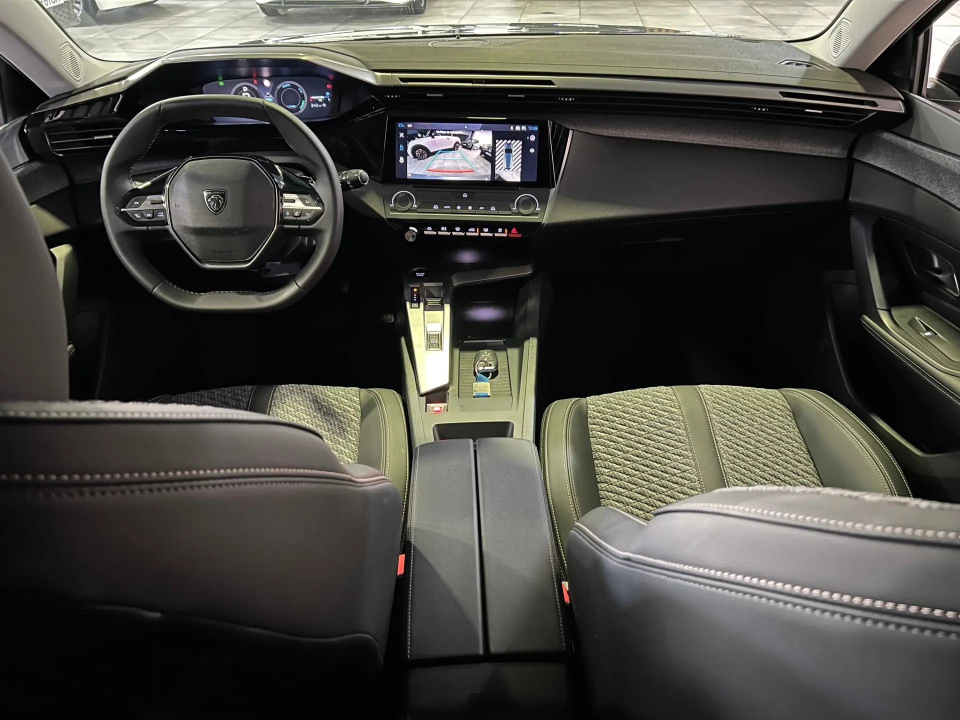 Peugeot 308 SW 1.2 Hybrid Allure e-DCS6 15
