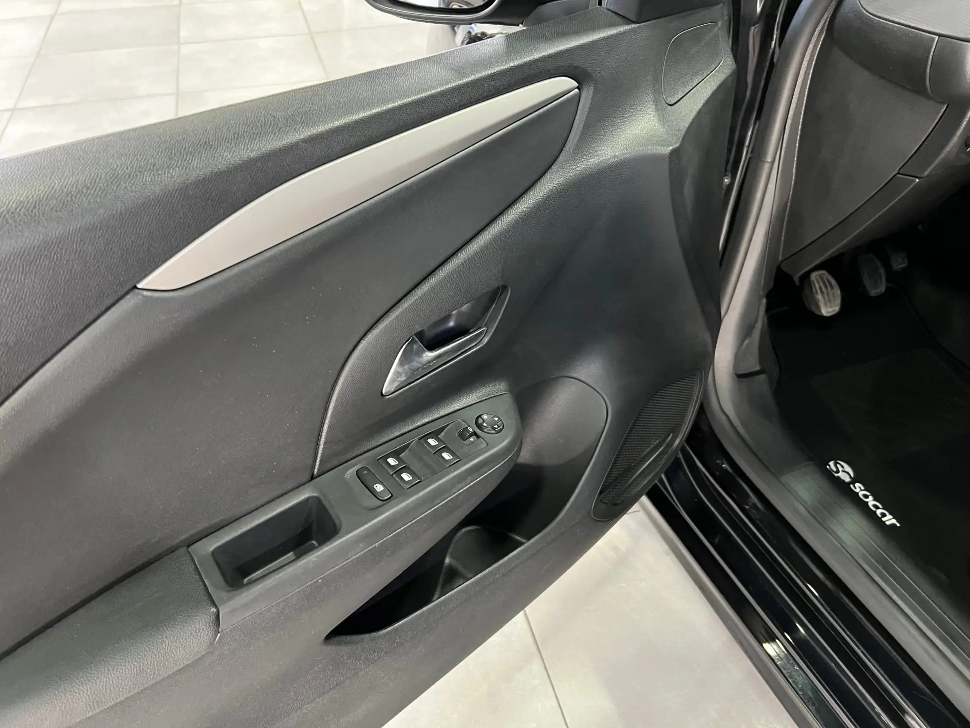 Opel Corsa 1.2 Elegance 22