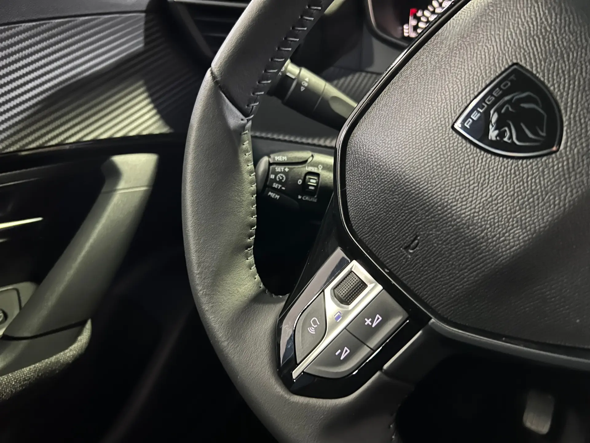 Peugeot 2008 1.2 PureTech Style 15