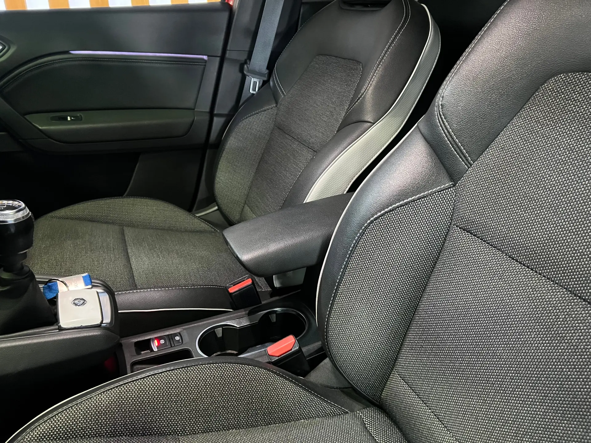 Renault Captur 1.0 TCe Techno 15