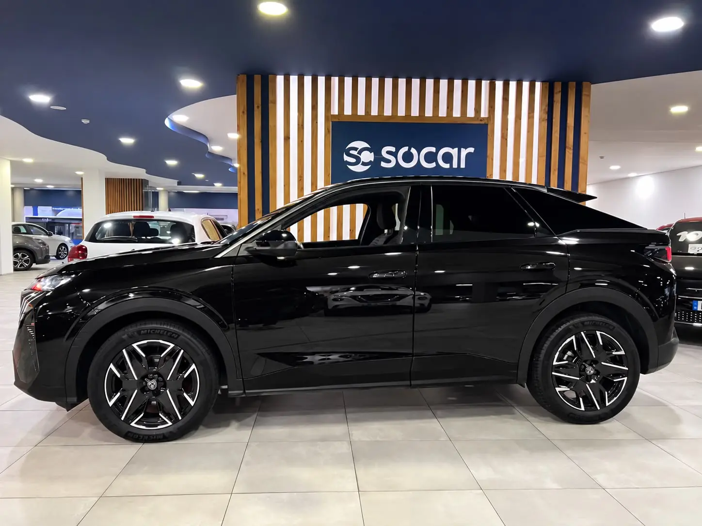 Peugeot 3008 1.2 Hybrid Allure e-DCS6 3