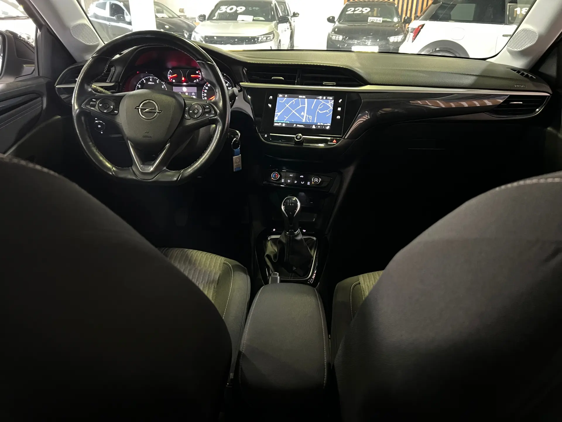 Opel Corsa 1.2 Business Edition 12