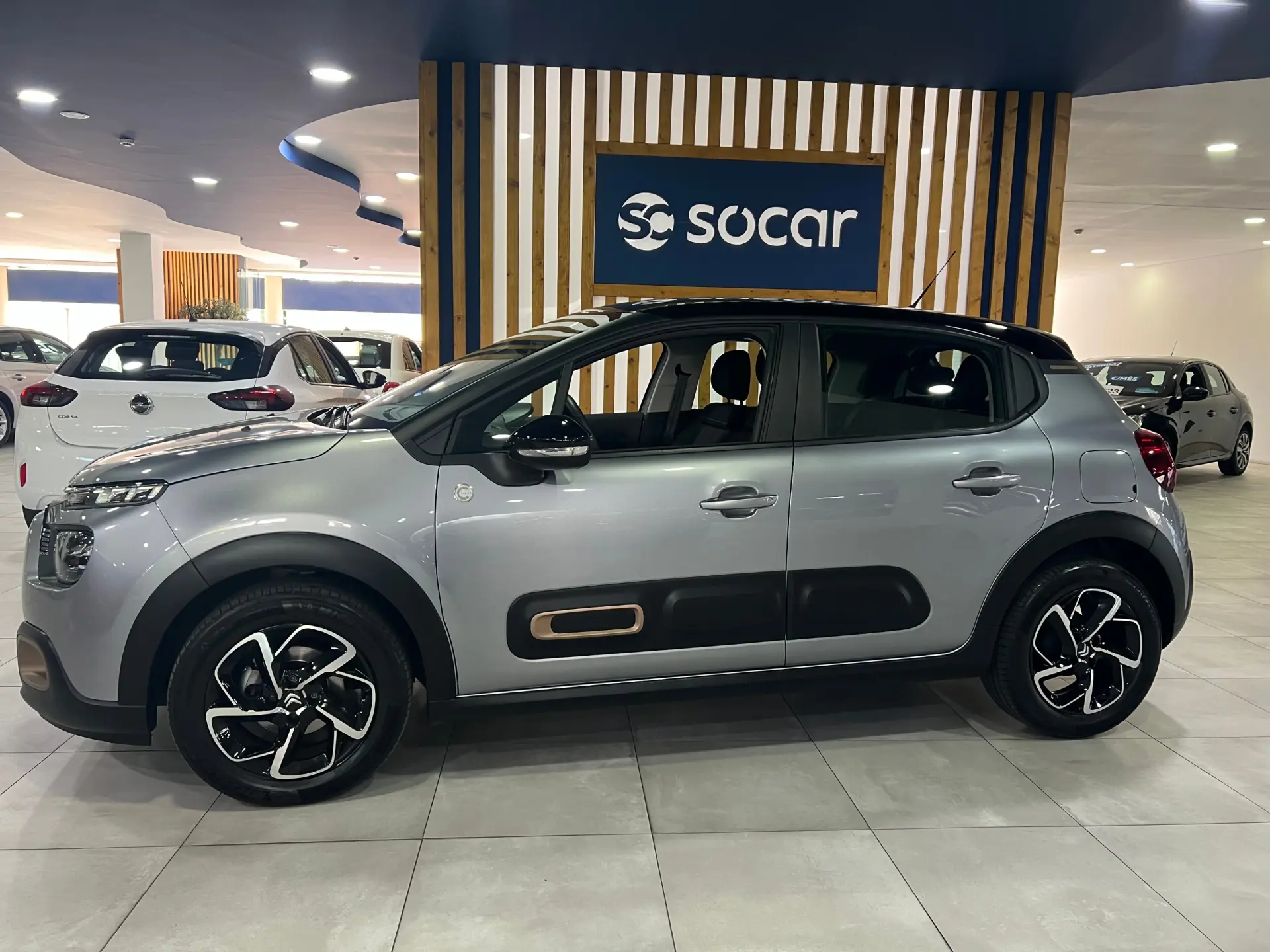 Citroen C3 1.2 PureTech C-Series 3